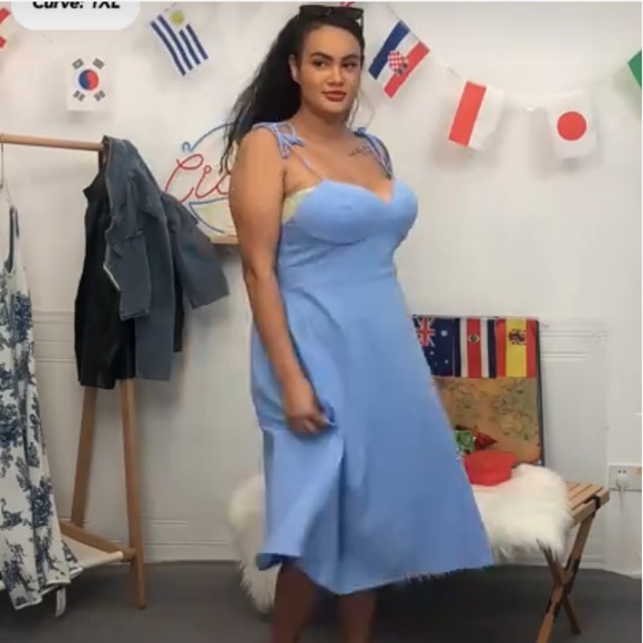 Curve & Plus Solid Tie Shoulder Midi Dress​ - Picture 4 of 5